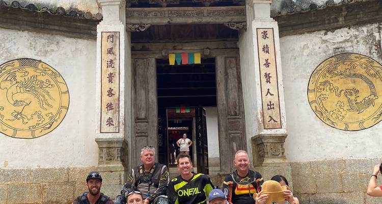 Circuit en moto de la boucle de Ha Giang via Quan Ba, Dong Van et Du Gia - VietLong Travel 6