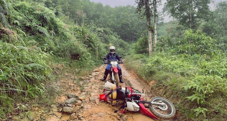 Circuit en moto de la boucle de Ha Giang via Quan Ba, Dong Van et Du Gia - VietLong Travel 8