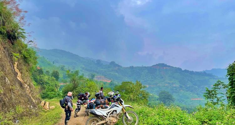 Circuit électrisant en moto de la boucle de Ha Giang à Dong Van, Khau Vai et Du Gia - VietLong Travel 6