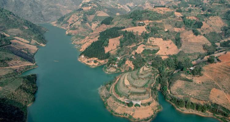 Circuit électrisant en moto de la boucle de Ha Giang à Dong Van, Khau Vai et Du Gia - VietLong Travel 9