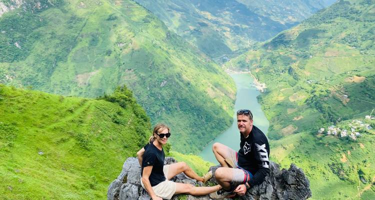 Colossale boucle de Ha Giang - Circuit en moto vers les chutes d'eau de Ban Gioc, Cao Bang et le lac Ba Be - VietLong Travel 3