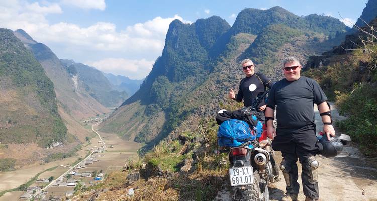 Colossale boucle de Ha Giang - Circuit en moto vers les chutes d'eau de Ban Gioc, Cao Bang et le lac Ba Be - VietLong Travel 10