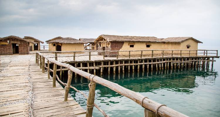Aventúrate en Ohrid: un divertido crucero en barco - Urban Folx Travel 3