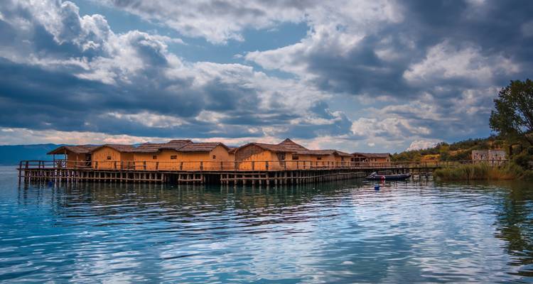 Aventúrate en Ohrid: un divertido crucero en barco - Urban Folx Travel 4