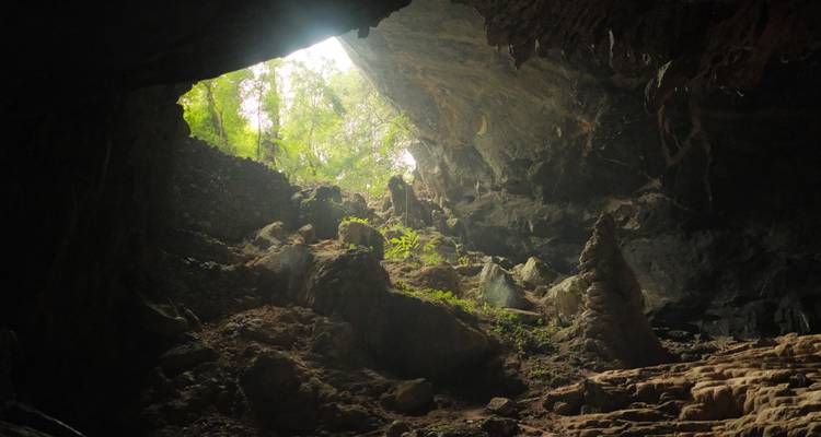 Visite privée d'une journée à Cao Bang : Chute d'eau de Ban Gioc et grotte de Nguom Ngao avec déjeuner - Up Travel Vietnam 8