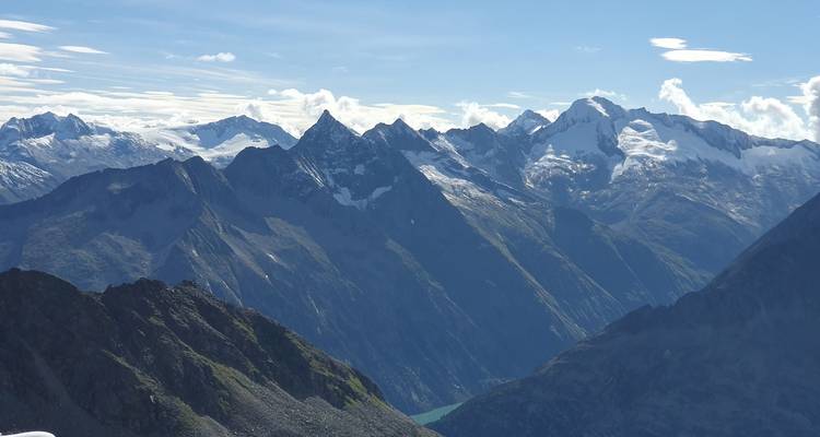 Le sentier des contrebandiers - une randonnée sur la crête principale des Alpes de Zillertal - World of Mountains GmbH 1