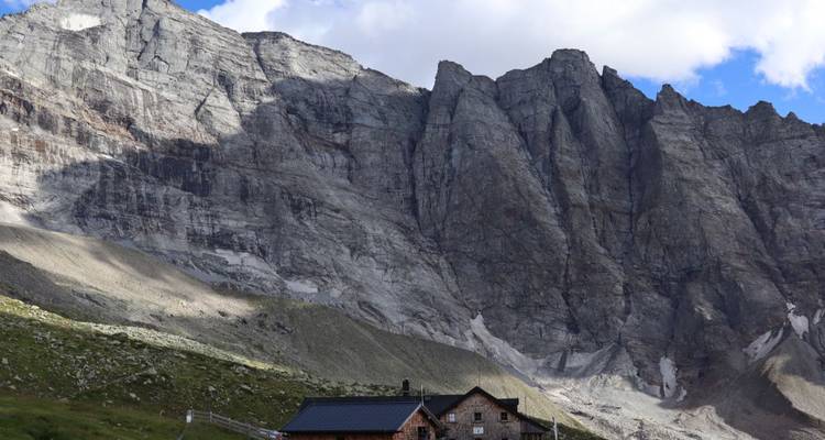 Le sentier des contrebandiers - une randonnée sur la crête principale des Alpes de Zillertal - World of Mountains GmbH 8