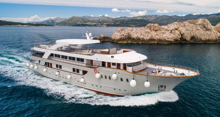 Split – Dubrovnik, M/S Mama Marija 2025 - Ambassador Travel 1