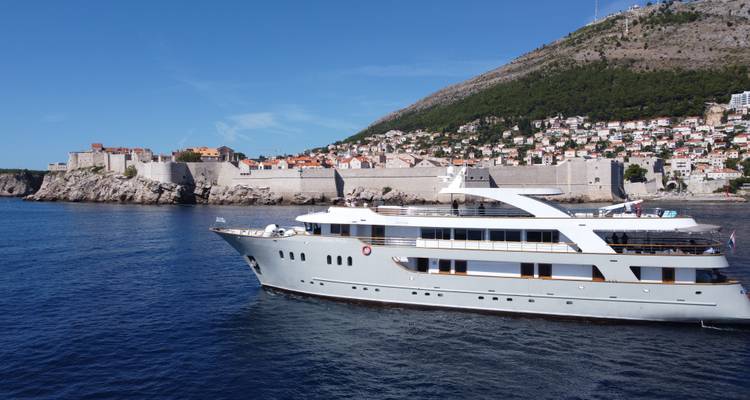 Split – Dubrovnik, M/S Mama Marija 2025 - Ambassador Travel 4