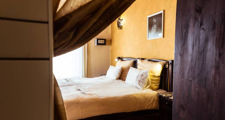 7 Day Namibian Highlights Lodge Safari * DEPARTING MONDAY - World Adventure Tours 7
