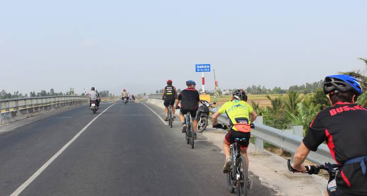 En bici de Hoi An a Saigón - Vietnam Bicycle Travel 7