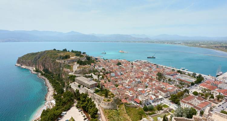 Circuit privé Epitome de 10 jours : Péloponnèse, île d'Hydra, Météores et meilleurs villages grecs - Eudaimonia Tour Experiences 4