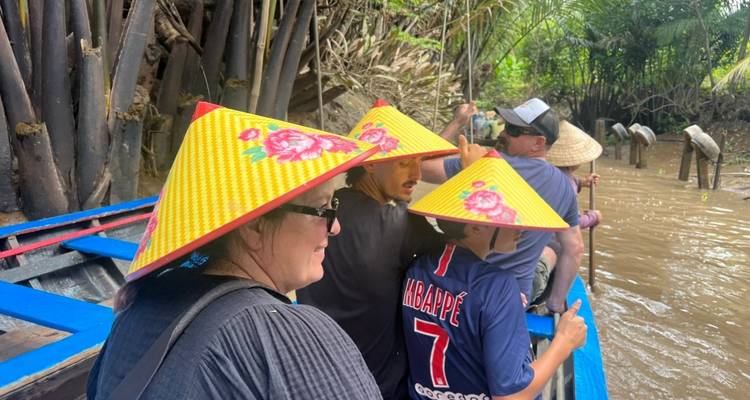 Encantadoras vacaciones familiares en Vietnam por la bahía de Halong, Hoi An, Saigón y el delta del Mekong - VietLong Travel 3