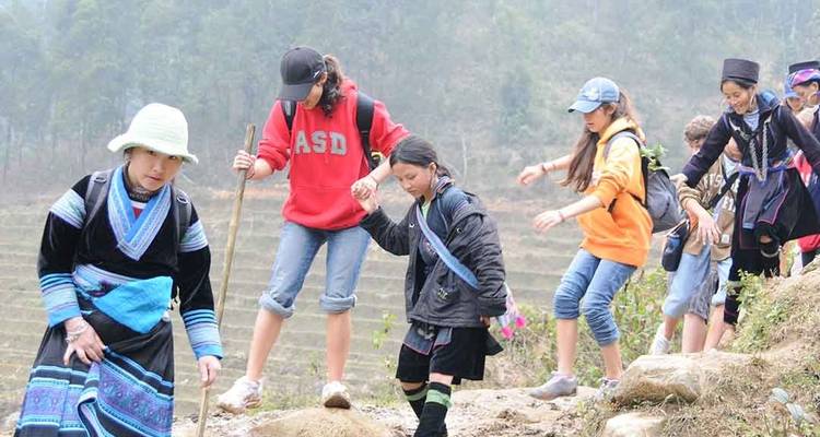 Recorridos escolares realistas y viajes de estudiantes del norte al centro de Vietnam - VietLong Travel 3