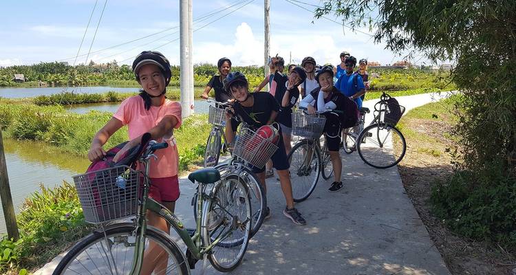Recorridos escolares realistas y viajes de estudiantes del norte al centro de Vietnam - VietLong Travel 7