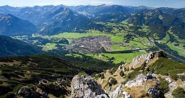 Traversée des Alpes E5 d'Oberstdorf à Merano avec CHARME - Feuer und Eis Touristik 1