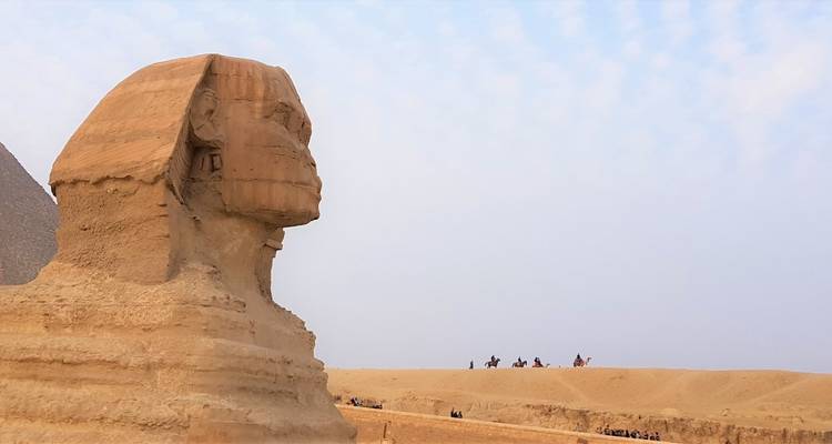 Visite privée des Pyramides de Gizeh et du Grand Sphinx (demi-journée) - Look at Egypt Tours  4