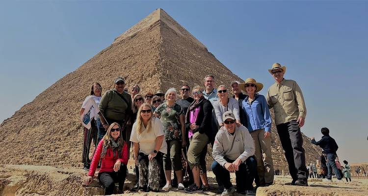 Visite privée des Pyramides de Gizeh et du Grand Sphinx (demi-journée) - Look at Egypt Tours  10