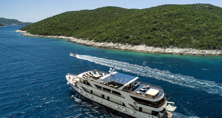 Dubrovnik – Split, MS Captain Bota 2025 - Ambassador Travel 10
