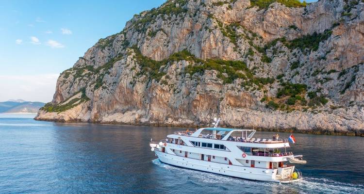 Split – Dubrovnik, M/S Captain Bota 2025 - Ambassador Travel 2