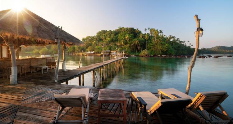 Salto de país en Asia: Aventura urbana y escapada a una isla - journaway 9