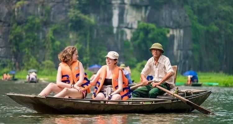 Journée complète à Hanoi - Ninh Binh - Trang An - Bai Dinh - Mua Cave - Ha Long Bay Lux Cruises Tours 3