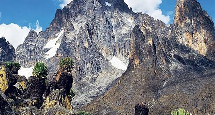 4-Day Mt Kenya Climbing via Chogoria Sirimon Hike - Great Lake Expedition 1