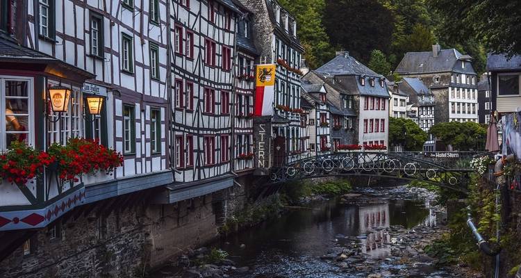Munich avec Nuremberg, Salzbourg, Rothenburg et Neuschwanstein Linderhof - 8 jours - STM Tours LLC 2