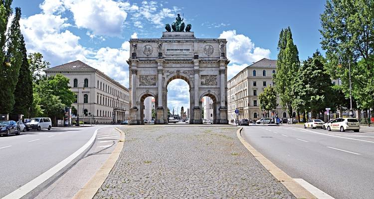 Munich avec Nuremberg, Salzbourg, Rothenburg et Neuschwanstein Linderhof - 8 jours - STM Tours LLC 4