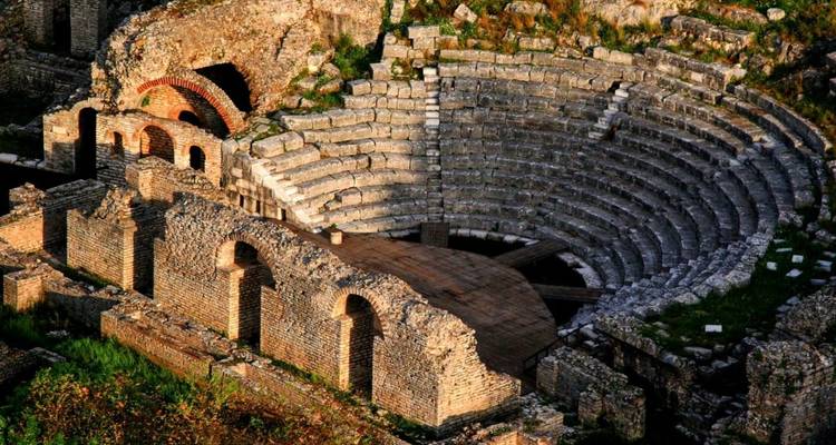 Costa Sur, Saranda, Butrint y Gjirokastra circuito de 2 días - Albania My Way ltd  3
