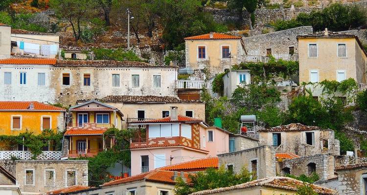 Costa Sur, Saranda, Butrint y Gjirokastra circuito de 2 días - Albania My Way ltd  4