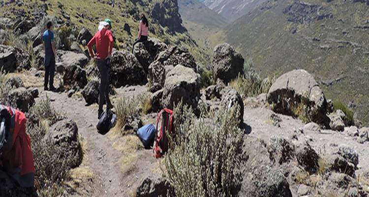 Escalada de 6 días al monte Kenia por la ruta Chogoria Sirimon - Great Lake Expedition 2