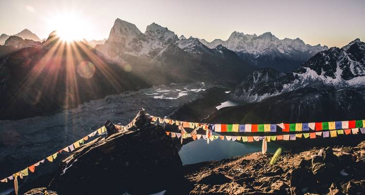 Nepal - circuito de los Annapurnas 15 días paso Thorong La - Bucket List Group Travel LLC 1