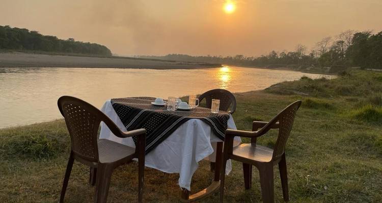 Parque Nacional de Chitwan - safari por la selva - Travel Corporation Nepal 10