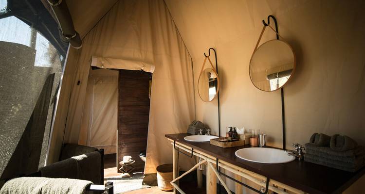 Circuit romantique, de luxe, sauvage et fluvial de 5 jours au Botswana - Knap Tours Limited 10
