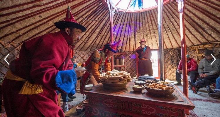 Estepa amplia - Caballos salvajes - Tour Mongolia 4