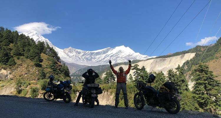 Les hauts lieux du Népal en moto : Une aventure inoubliable. - Travel Corporation Nepal 3