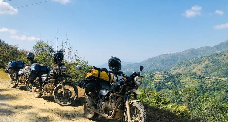Les hauts lieux du Népal en moto : Une aventure inoubliable. - Travel Corporation Nepal 7