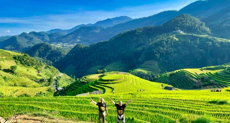 Winding Vietnam Offroad Motorbike Tour to Ta Xua, Mu Cang Chai, Sapa, Luc Yen - DNQ Travel 2
