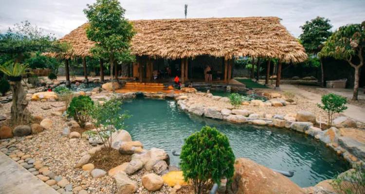 Winding Vietnam Offroad Motorbike Tour to Ta Xua, Mu Cang Chai, Sapa, Luc Yen - DNQ Travel 7