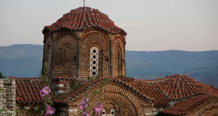 Visite de la ville de Berat (UNESCO) et du lac Belshi - Depuis Tirana - Smart Tour Albania 4