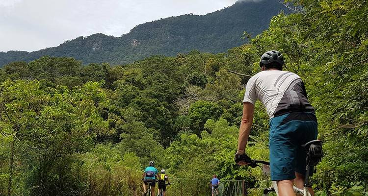 Patrimonio de Borneo en bicicleta - SpiceRoads Cycling 6
