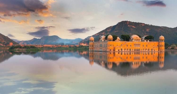 5 Days Golden Triangle Tour From Hyderabad - Zoya Holidays 1