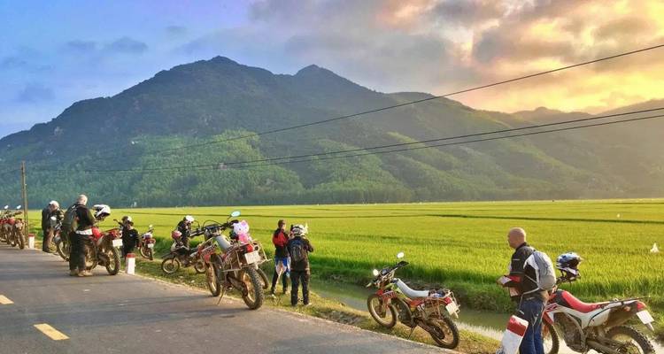 Circuit unique en moto tout-terrain dans le nord du Vietnam : Taxua, Ngoc Chien, Lai Chau, Sapa - VietLong Travel 2