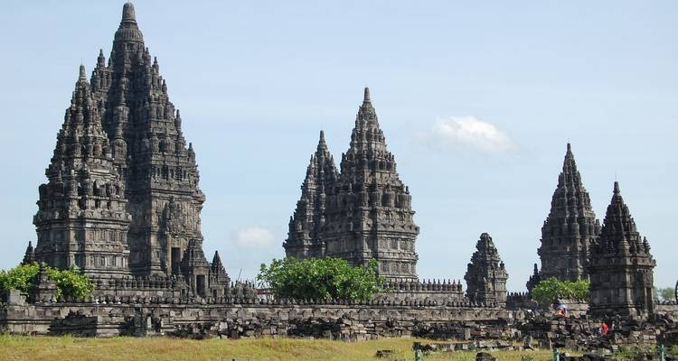 From Yogyakarta : Borobudur Climb to The Top, Mount Bromo and Ijen Vulcano - Ayla Tour and Transport 4