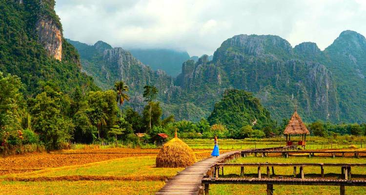 Laos circuito de 7 días de Vientiane a Vang Vieng y Luang Prabang - About Cambodia Travel & Tours 8