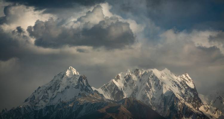 Escapadas de Élite: Viaje VIP a Hunza, Pakistán, para viajeros internacionales exigentes - Crossroads Adventure  2