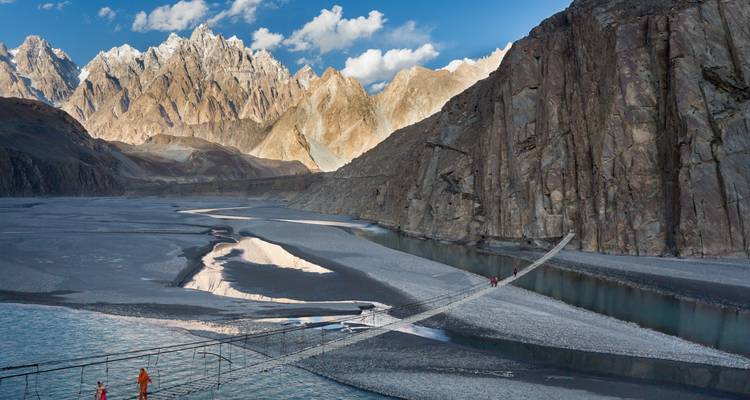 Escapadas de Élite: Viaje VIP a Hunza, Pakistán, para viajeros internacionales exigentes - Crossroads Adventure  4