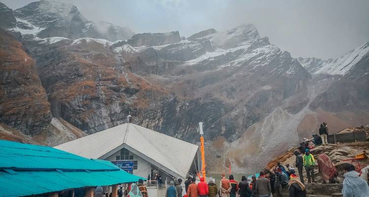 Excursión a Hemkund Sahib con el Valle de las Flores - Alkof Holidays 1