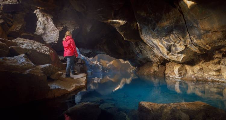 7-Day Journey Around Iceland - Snaeland Travel 9